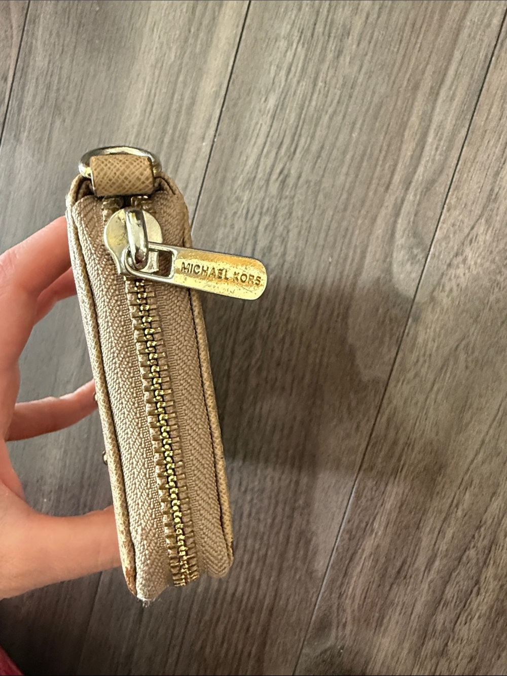 Michael Kors Beige Gold-Plate Zip Wallet - Picture 4 of 10
